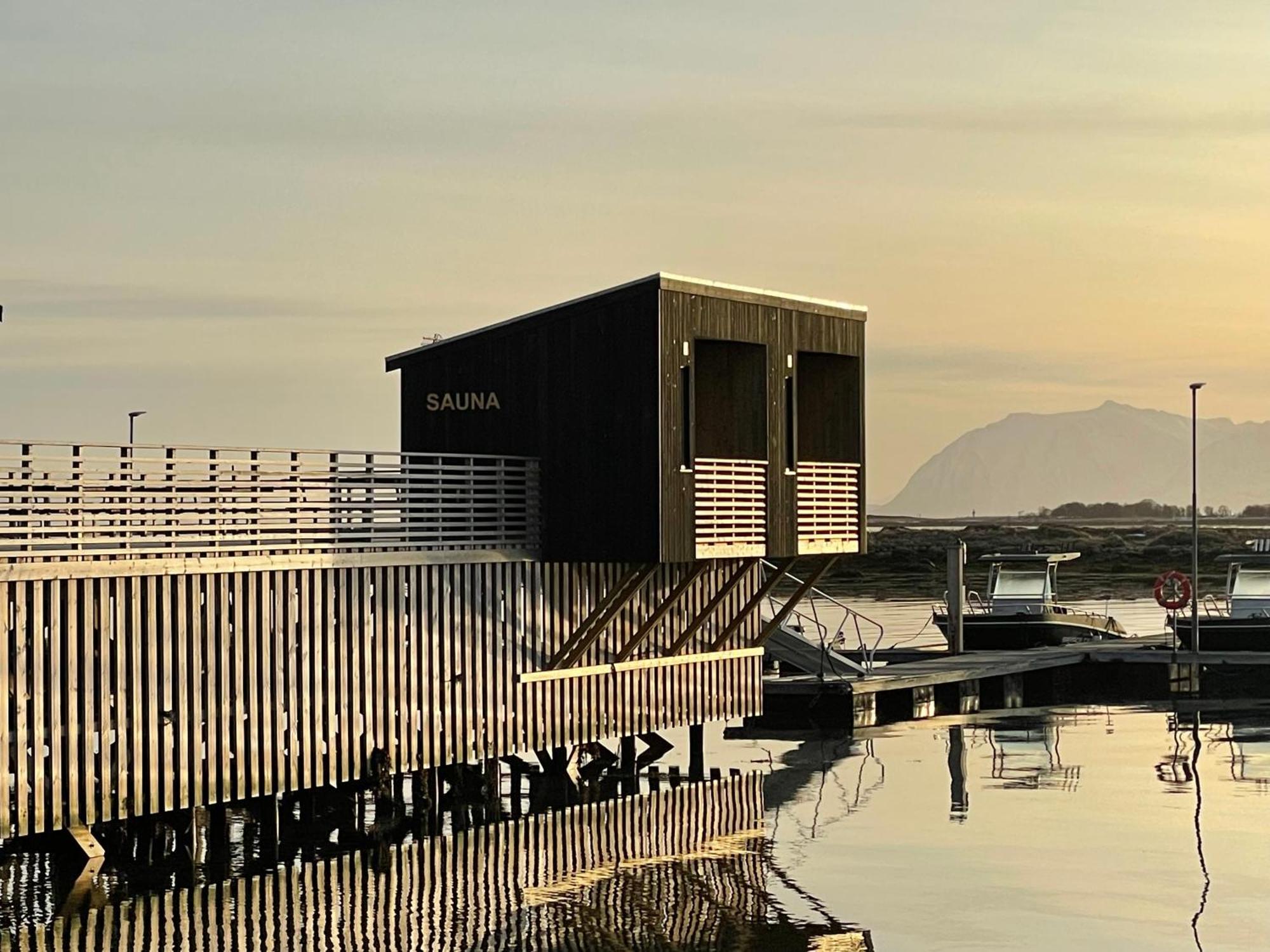 Risøyhamn Sjøhus AS Lägenhet Exteriör bild